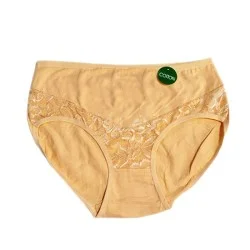 شورت زنانه نخی اعلا ساده جلو گیپور سایز 3XL- کرم