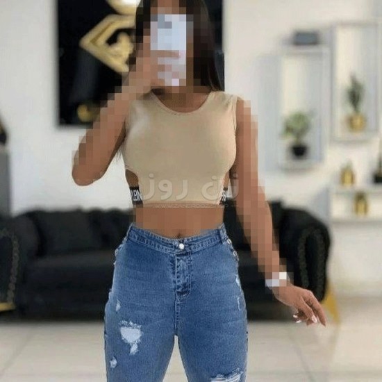 کراپ نیم تنه زنانه بغل کش دار بدون آستین-مشکی کراپ نیم تنه زنانه بغل کش دار بدون آستین-مشکی